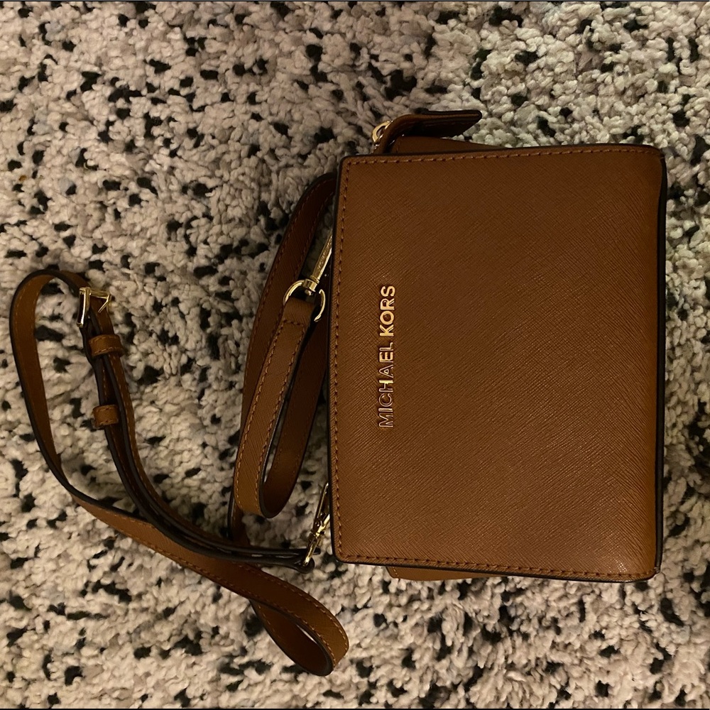 Brand New/Unused Brown Saffiano Leather Michael Kors